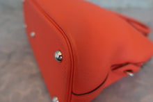 画像をギャラリービューアに読み込む, HERMES／エルメス ボリード31 トリヨンクレマンス オレンジポピー T刻印 ショルダーバッグ 800080092
