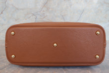 Load image into Gallery viewer, HERMES／BOLIDE 31 Clemence leather Gold □O Engraving Hand bag 700090120
