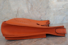 将图片加载到图库查看器，HERMES EVELYNE 2PM Clemence leather Orange □H刻印 Shoulder bag 600040172
