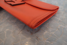 画像をギャラリービューアに読み込む, HERMES／エルメス ジジェエラン ヴォースイフト オレンジポピー A刻印 クラッチバッグ 700120236
