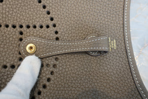HERMES／エルメス エブリンTPM トリヨンクレマンス エトゥープ Y刻印 ショルダーバッグ 700080104