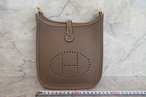 HERMES  EVELYNE TPM Clemence leather Etoupe gray U刻印 Shoulder bag 700060087