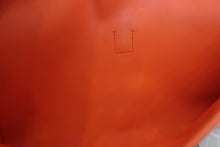 画像をギャラリービューアに読み込む, HERMES／エルメス ジジェエラン ヴォースイフト オレンジポピー A刻印 クラッチバッグ 700120236
