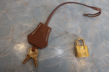 Load image into Gallery viewer, HERMES／BOLIDE 31 Clemence leather Gold □O Engraving Hand bag 700090120
