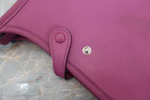 Load image into Gallery viewer, HERMES EVELYNE TPM Epsom leather Cyclamen □I Engraving Shoulder bag 600040070
