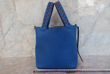 Load image into Gallery viewer, HERMES PICOTIN LOCK PM Tressage Epsom leather Blue zellige/Blue encre/Rouge H C Engraving Hand bag 700090139
