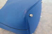 Load image into Gallery viewer, HERMES PICOTIN LOCK PM Tressage Epsom leather Blue zellige/Blue encre/Rouge H C Engraving Hand bag 700090139
