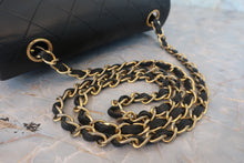 Load image into Gallery viewer, CHANEL Mini Matelasse single flap chain shoulder bag Lambskin Black/Gold hadware Shoulder bag 800020110
