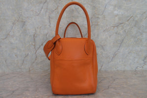 HERMES／エルメス リンディ30 トリヨンクレマンス オレンジ □M刻印 ショルダーバッグ 700030049