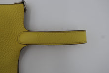 Load image into Gallery viewer, HERMES PICOTIN LOCK CASAQUE PM Clemence leather Lime/Nata Y Engraving Hand bag 800090200
