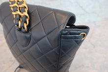 將圖片載入圖庫檢視器 CHANEL/シャネル マトラッセチェーンリュック ラムスキン ネイビー/ゴールド金具 リュック 800030113
