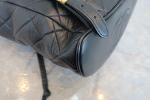 將圖片載入圖庫檢視器 CHANEL/シャネル マトラッセチェーンリュック ラムスキン ネイビー/ゴールド金具 リュック 800030113
