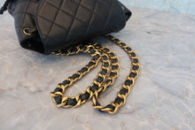 將圖片載入圖庫檢視器 CHANEL/シャネル マトラッセチェーンリュック ラムスキン ネイビー/ゴールド金具 リュック 800030113
