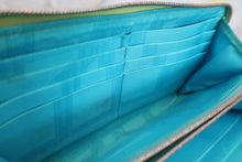 Load image into Gallery viewer, HERMES Azapp Long Silkin Epsom leather/Silk Kiwi □N Engraving Wallet 500110134

