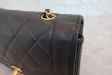 将图片加载到图库查看器，CHANEL/香奈儿 戴妃 CF 链条包 羊皮 Black/Gold hadware(黑色/金色金属) 肩背包 800020178
