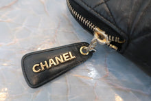 Load image into Gallery viewer, CHANEL Matelasse chain shoulder bag Lambskin Black/Gold hadware Shoulder bag 600070031
