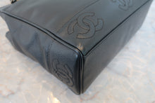 画像をギャラリービューアに読み込む, CHANEL/シャネル トリプルココマークチェーンショルダーバッグ キャビアスキン ブラック/ゴールド金具 ショルダーバッグ 800030125
