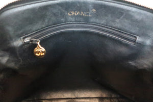 CHANEL Matelasse chain shoulder bag Lambskin Black/Gold hadware Shoulder bag 600070031