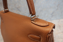 将图片加载到图库查看器，HERMES KELLY 28 Clemence leather Gold X刻印 Shoulder bag 700070040
