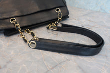 画像をギャラリービューアに読み込む, CHANEL/シャネル トリプルココマークチェーンショルダーバッグ キャビアスキン ブラック/ゴールド金具 ショルダーバッグ 800030125
