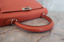 Load image into Gallery viewer, HERMES KELLY 25 Swift leather Rosy □L Engraving Shoulder bag 600080125
