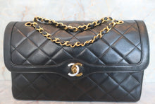 Load image into Gallery viewer, CHANEL Matelasse Paris Limited double flap chain shoulder bag Lambskin Black/Gold hadware Shoulder bag 600070044
