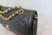 Load image into Gallery viewer, CHANEL Matelasse Paris Limited double flap chain shoulder bag Lambskin Black/Gold hadware Shoulder bag 600070044
