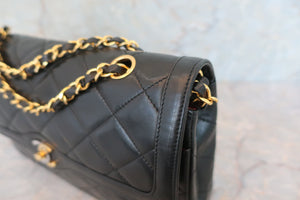 CHANEL Matelasse Paris Limited double flap chain shoulder bag Lambskin Black/Gold hadware Shoulder bag 600070044