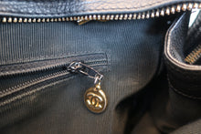 画像をギャラリービューアに読み込む, CHANEL/シャネル トリプルココマークチェーンショルダーバッグ キャビアスキン ブラック/ゴールド金具 ショルダーバッグ 800030125
