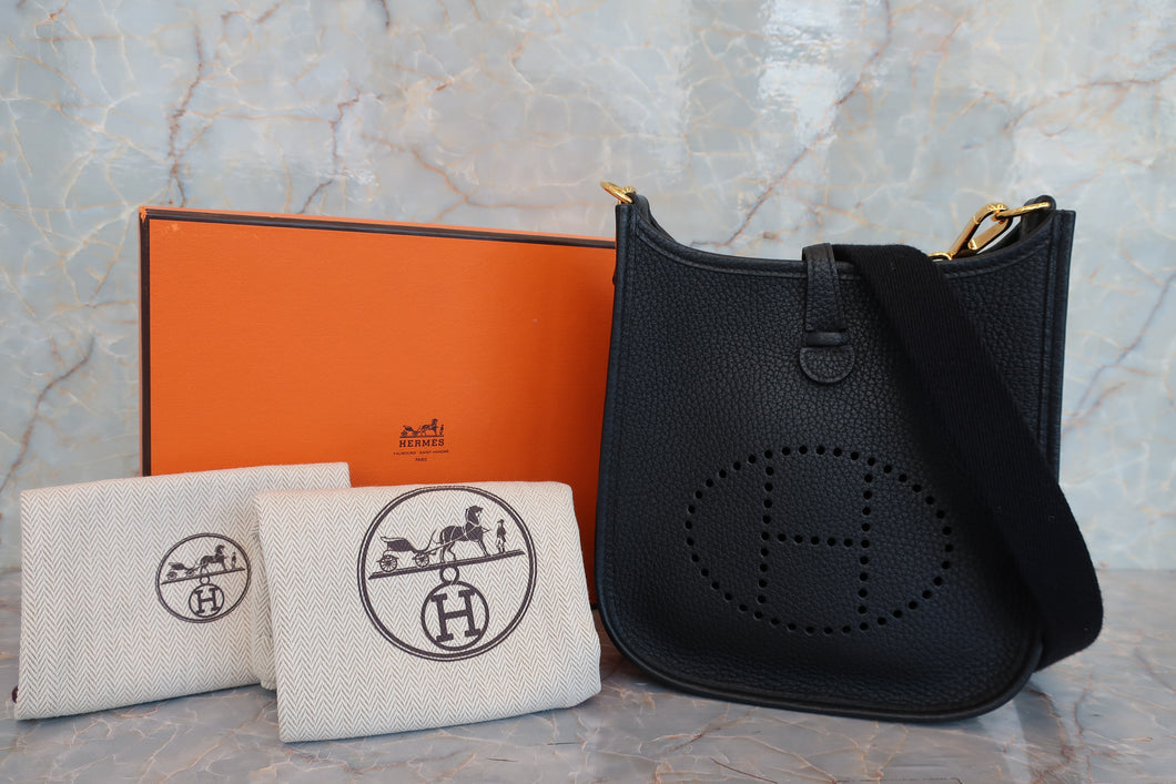 HERMES／エルメス エブリンTPM トリヨンクレマンス ブラック C刻印 ショルダーバッグ 700040155