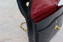 Load image into Gallery viewer, CHANEL Paris Limited Mini Matelasse Double Flap Chain shoulder bag Lambskin Black/Gold hadware Shoulder bag 600050239
