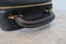 画像をギャラリービューアに読み込む, CHANEL/シャネル ココマークバニティ キャビアスキン ブラック/ゴールド金具 バニティ 800010034

