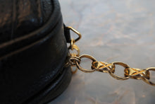 画像をギャラリービューアに読み込む, CHANEL/シャネル ココマークチェーンショルダーバッグ キャビアスキン ブラック/ゴールド金具 ショルダーバッグ 800040007
