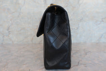 Load image into Gallery viewer, CHANEL Medium Matelasse single flap chain shoulder bag Lambskin Black/Gold hadware Shoulder bag 600050241
