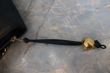 画像をギャラリービューアに読み込む, CHANEL/シャネル ココマークチェーンショルダーバッグ キャビアスキン ブラック/ゴールド金具 ショルダーバッグ 800030168
