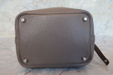 将图片加载到图库查看器，HERMES PICOTIN LOCK PM Clemence leather Etain □O刻印 Hand bag 700100166

