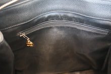 画像をギャラリービューアに読み込む, CHANEL/シャネル ココマークチェーンショルダーバッグ キャビアスキン ブラック/ゴールド金具 ショルダーバッグ 800030168
