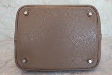 Load image into Gallery viewer, HERMES PICOTIN LOCK MM Clemence leather Etoupe gray □O Engraving Hand bag 800070022
