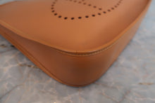 画像をギャラリービューアに読み込む, HERMES／エルメス エブリン1PM ボックスカーフ ナチュラル □D刻印 ショルダーバッグ 800030185
