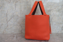 將圖片載入圖庫檢視器 HERMES／エルメス ピコタンロックエクラＭＭ トリヨンクレマンス/ヴォースイフト オレンジポピー/ボルドー A刻印 ハンドバッグ 700060090
