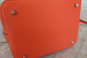 HERMES／エルメス ピコタンロックエクラＭＭ トリヨンクレマンス/ヴォースイフト オレンジポピー/ボルドー A刻印 ハンドバッグ 700060090