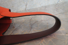 將圖片載入圖庫檢視器 HERMES／エルメス ピコタンロックエクラＭＭ トリヨンクレマンス/ヴォースイフト オレンジポピー/ボルドー A刻印 ハンドバッグ 700060090
