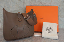 画像をギャラリービューアに読み込む, HERMES／エルメス エブリン3ＰＭ トリヨンクレマンス エトゥープ □R刻印 ショルダーバッグ 800030179
