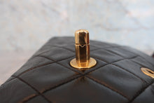 Load image into Gallery viewer, CHANEL Matelasse double flap double chain shoulder bag Lambskin Black/Gold hadware Shoulder bag 800070015
