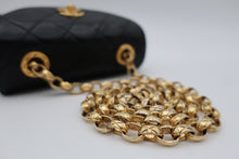 Load image into Gallery viewer, CHANEL Mini Matelasse Chain shoulder bag Lambskin Black/Gold hardware Shoulder bag 800090204
