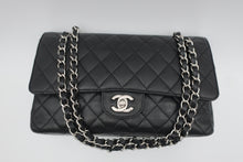 画像をギャラリービューアに読み込む, CHANEL/シャネル マトラッセＷフラップＷチェーンショルダーバッグ キャビアスキン ブラック/シルバー金具 ショルダーバッグ 800100023
