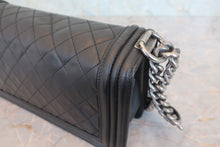 将图片加载到图库查看器，CHANEL/香奈儿 Leboy 链条包 羊皮 Black/Silver hadware(黑色/银色金属) 肩背包 800070008

