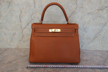 画像をギャラリービューアに読み込む, HERMES／エルメス ケリー28 トゴ ゴールド □E刻印 ショルダーバッグ 800010025
