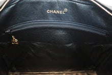 将图片加载到图库查看器，CHANEL/香奈儿 CF 流苏 链条 肩背包 羊皮 Black/Gold hadware(黑色/金色金属) 肩背包 600070053
