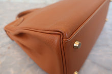 画像をギャラリービューアに読み込む, HERMES／エルメス ケリー28 トゴ ゴールド □E刻印 ショルダーバッグ 800010025
